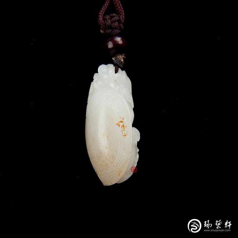 【琢藝軒】新疆和田玉紅皮白玉籽玉掛件 龍龜 15克