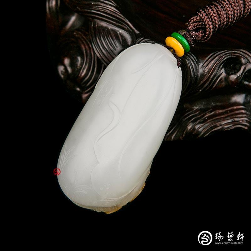 【琢藝軒】新疆和田玉灑金皮一級(jí)白玉籽玉掛件 蝶戀花 30克