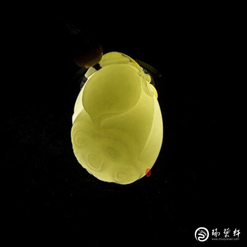 【琢藝軒】新疆和田玉黃皮白玉籽玉掛件  連年如意 10克