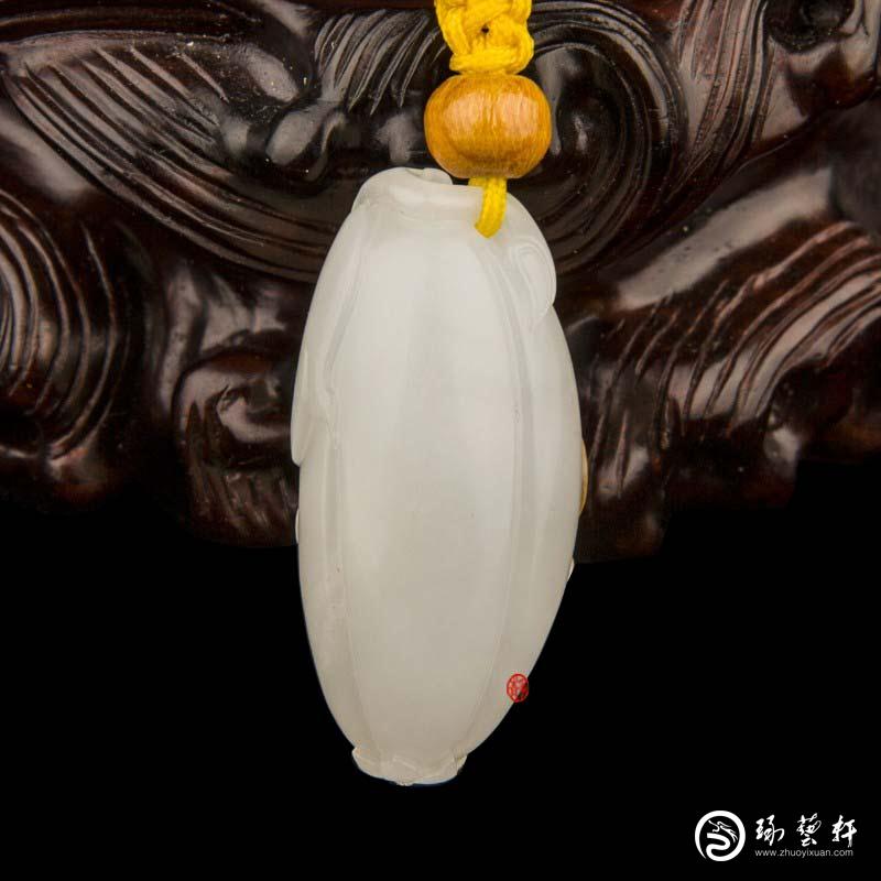 【琢藝軒】新疆和田玉紅皮一級白玉籽玉掛件 福瓜  7克