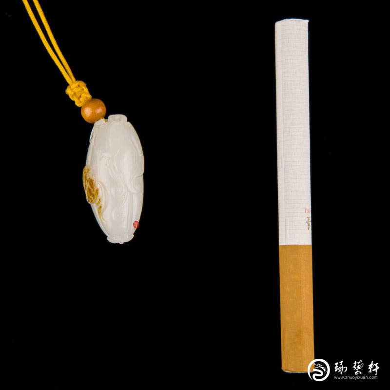 【琢藝軒】新疆和田玉紅皮一級白玉籽玉掛件 福瓜  7克