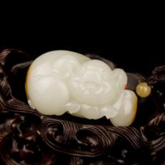 【琢藝軒】新疆和田玉紅皮白玉籽玉掛件 祝福 43克
