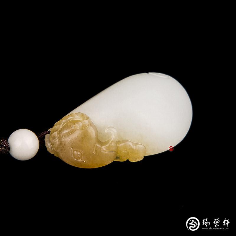 【琢藝軒】新疆和田玉糖玉羊脂白玉掛件 喜氣洋洋 13克