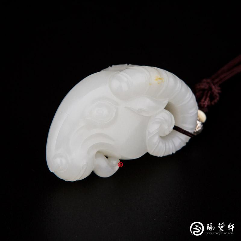 【琢艺轩】新疆和田玉洒金皮白玉籽玉挂件 领头羊 29克