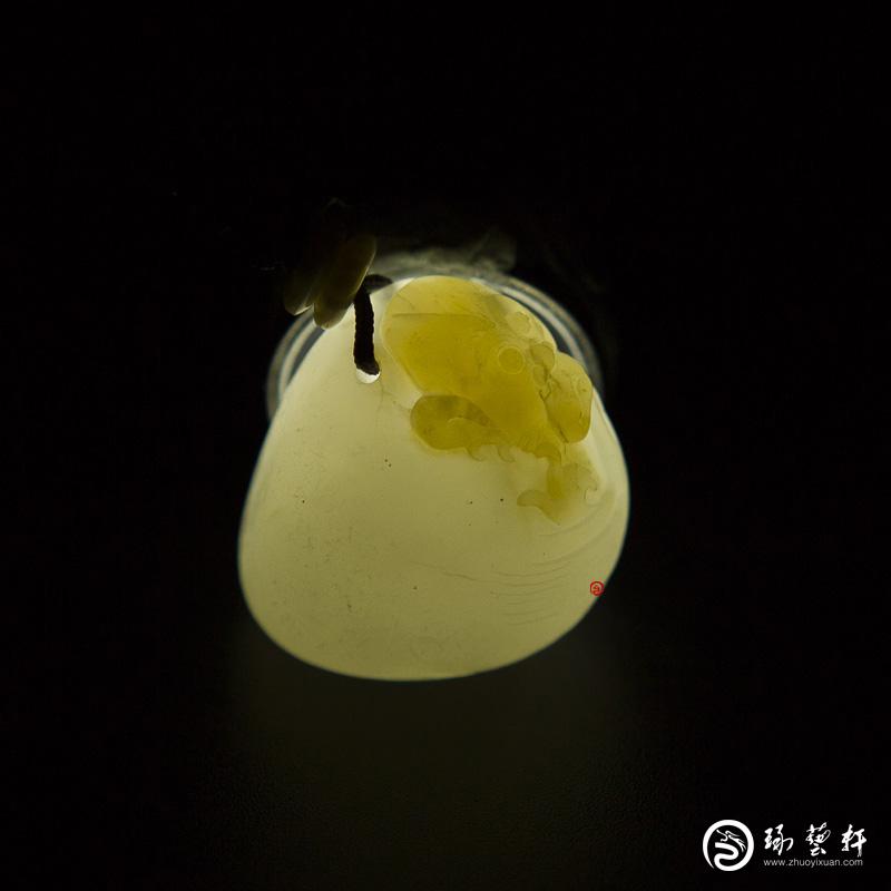 【琢藝軒】新疆和田糖玉籽玉掛件（獨(dú)籽） 靈猴 14.7克