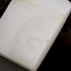 【琢藝軒】穆宇靜 新疆和田玉灑金皮一級白玉籽玉牌子 花開見佛 65克