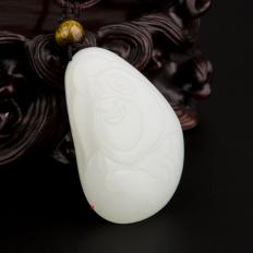 【琢藝軒】新疆和田玉白皮一級白玉籽玉掛件 熊出沒之熊大 23克