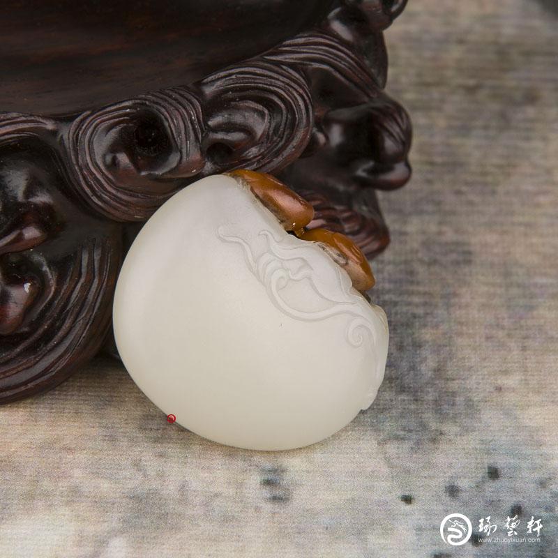 【琢藝軒】俄羅斯玉紅皮黑皮雙色籽玉掛件 安居樂業(yè) 16.8克