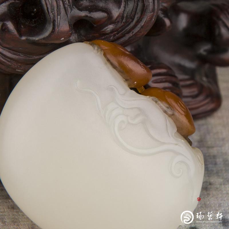 【琢藝軒】俄羅斯玉紅皮黑皮雙色籽玉掛件 安居樂業(yè) 16.8克