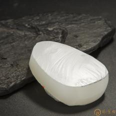 【琢艺轩】新疆和田玉白皮一级白玉籽玉 原料 66.6克