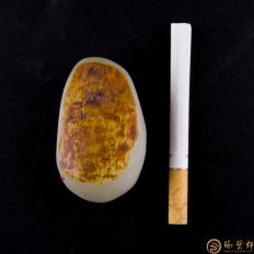 【琢藝軒】新疆和田玉紅皮白玉籽玉 原料 111克