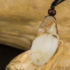 【琢艺轩】新疆和田玉秋梨皮一级白玉籽玉挂件 喜上眉梢（独籽） 11克