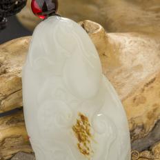 【琢艺轩】新疆和田玉一级白秋梨皮籽玉把件 弥勒佛 77.3克