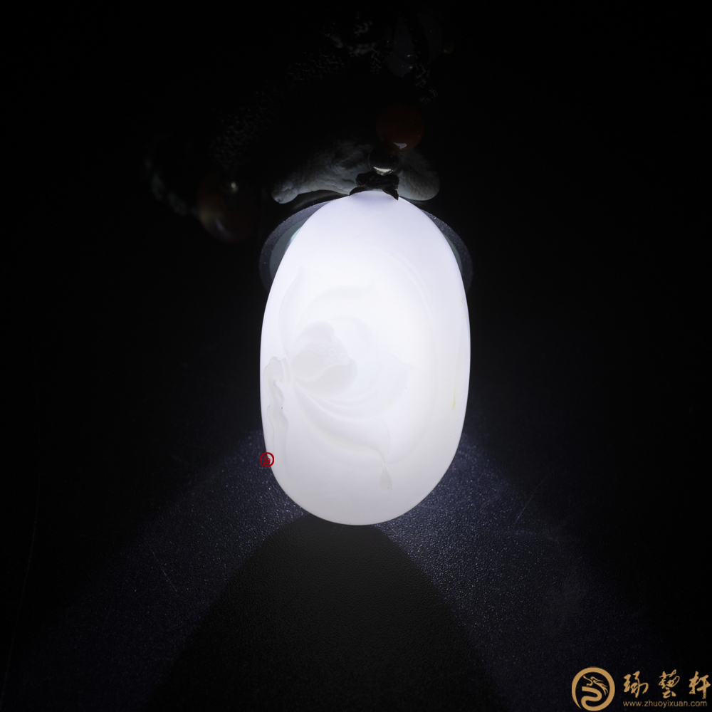 【琢艺轩】新疆和田白皮羊脂白籽玉挂件 荷花 13.4克