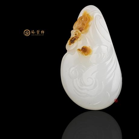 新疆和田黄沁皮一级白籽玉挂件 榜上有名 16.2克